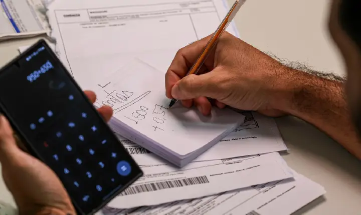 Com precatórios, governo tem maior déficit para meses de março