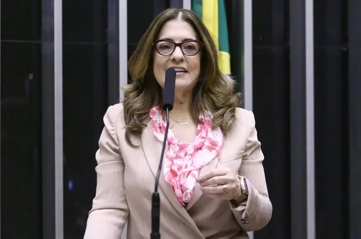 Comissão aprova acesso a direitos sociais e previdenciários a mulheres da pesca artesanal