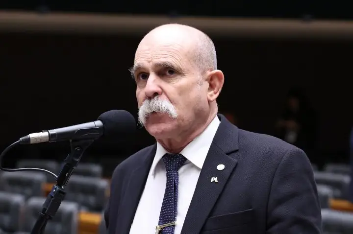 Comissão aprova criação de campanha escolar sobre desaparecimento de crianças