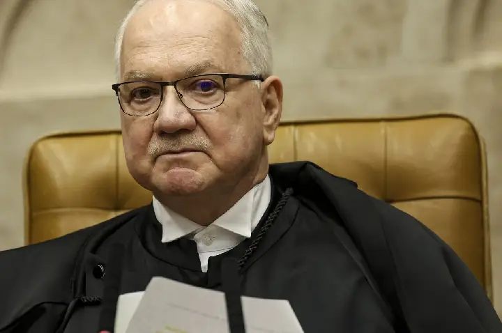 Fachin: críticas não fragilizam STF, mas fortalecem democracia