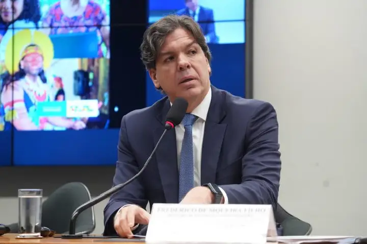 Ministro das Comunicações quer fortalecer infraestrutura e ampliar inclusão digital no país