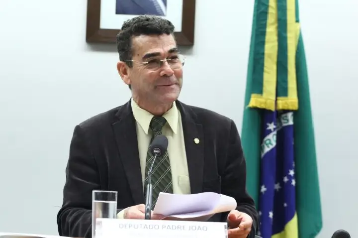 Representantes de movimentos populares pedem aprovação de regras sobre autogestão habitacional