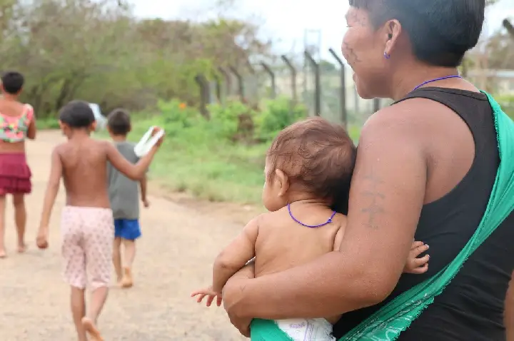 Saúde cria comitê para reduzir morte materna e infantil indígena