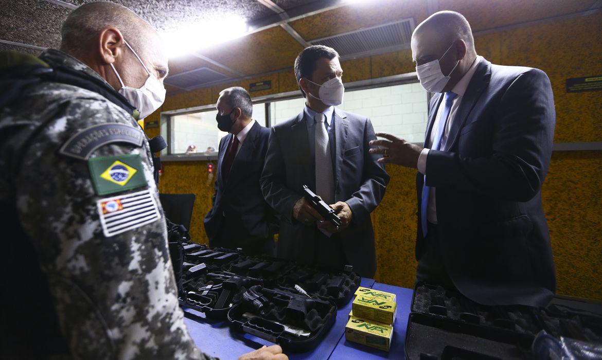 Ministério doa equipamentos de segurança para 23 estados e o DF