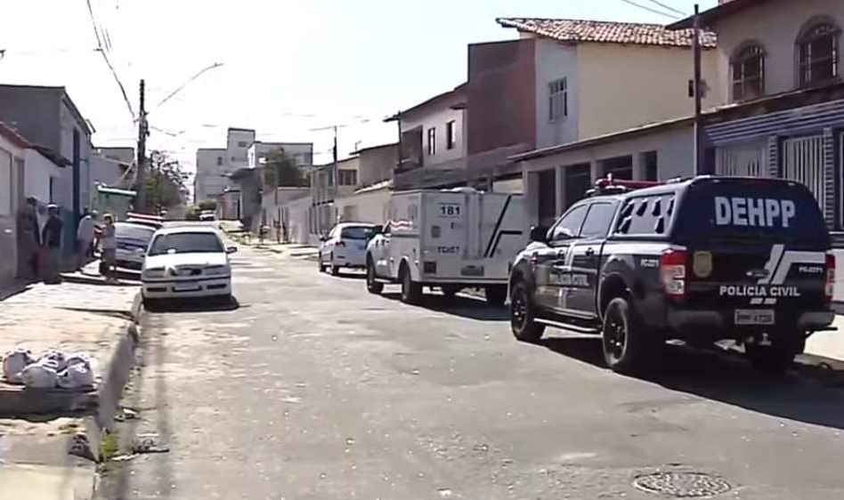 EM VILA VELHA HOMEM MATA IRMÃO PARA PROTEGER A MÃE DE AGRESSÕES