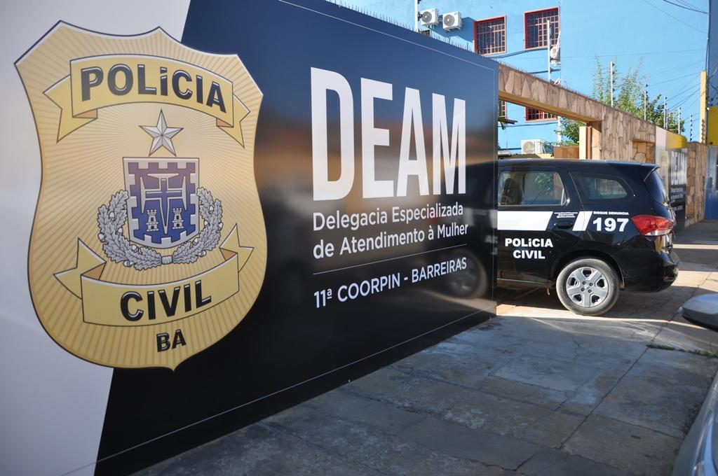 Um homem foi preso em flagrante, suspeito de agredir a esposa e o enteado