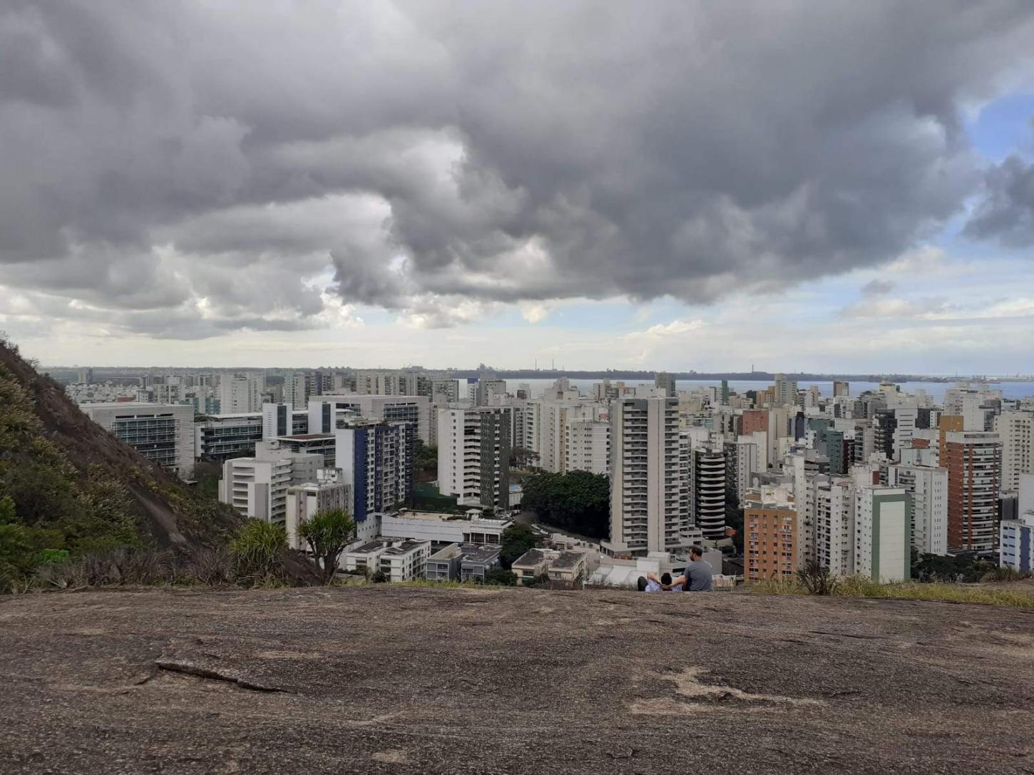 ES recebe dois novos alertas amarelo para tempestade e chuva forte