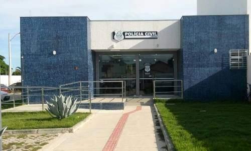 Mulher é morta a tiros dentro de carro em Jaguaré ES