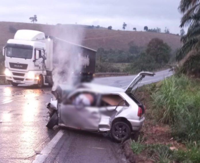 Carro de vítimas de acidente na BR 259 tinha placas de Boa Esperança. Deixa Três mortos