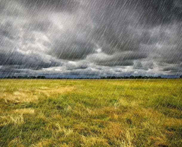 Inmet emite alerta amarelo de tempestade para todos os municípios do ES