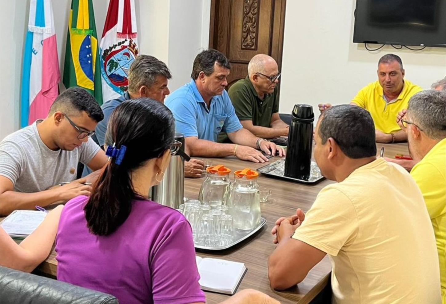 Prefeito Davi Ramos lidera esforços para implementação do Reurb em Vila Valério