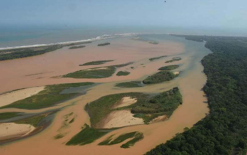 Tragédia de Mariana: Justiça veta inclusão de áreas do litoral do ES como afetadas por lama