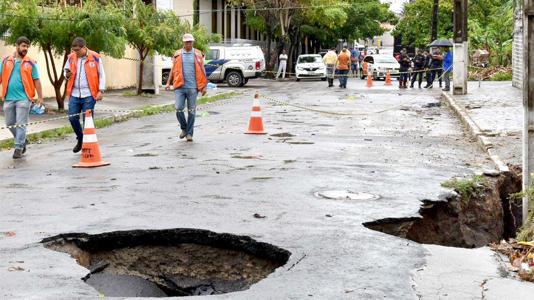 Abalo sísmico em Maceió agrava risco de desabamento do bairro Mutange