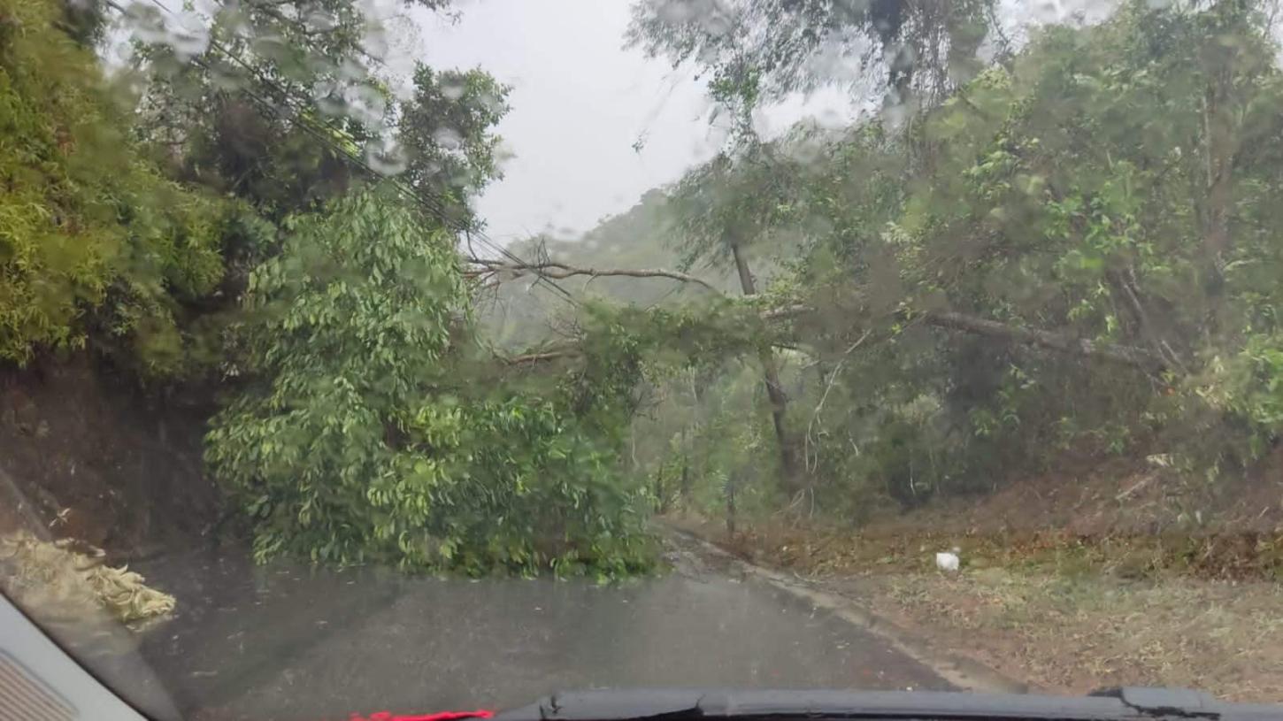 Chuva deixa casas sem energia em Domingos Martins