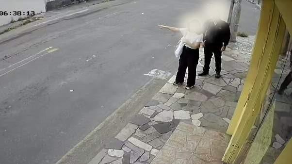 Homem que jogou camisinha usada na bolsa de jovem é demitido de empresa no ES