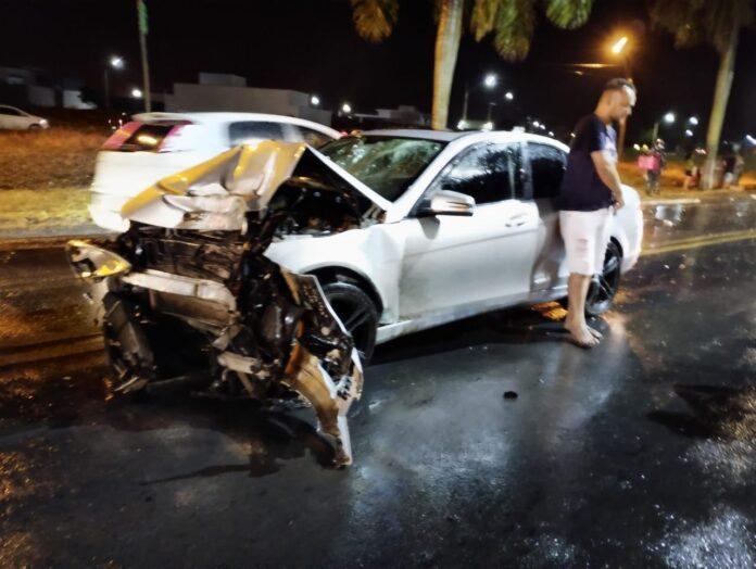Motorista com sinais de embriaguez é preso após provocar acidente em Nova Venécia