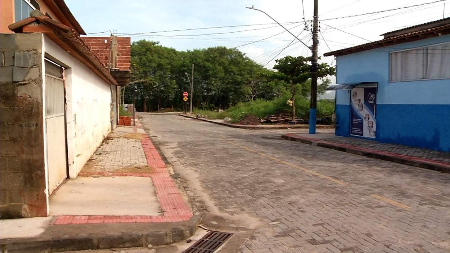 Homem é executado com 18 tiros durante temporal em Vila Velha