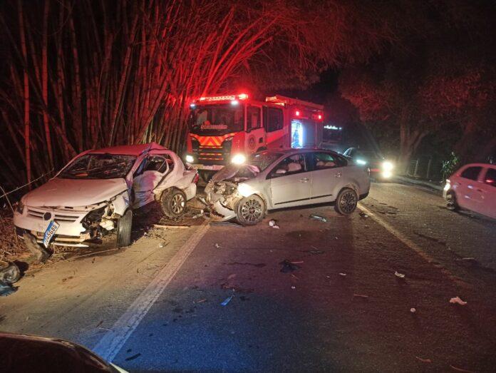 Homem morre e seis pessoas ficam feridas em grave acidente na BR 259 em Colatina