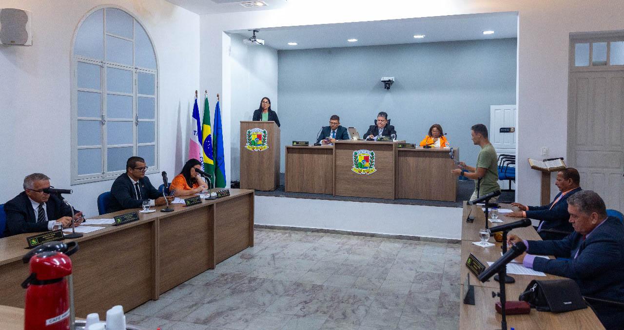 Câmara de São Mateus realiza sessão de homenagem às mulheres