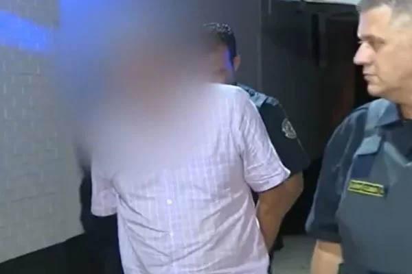 Homem é detido por filmar e divulgar imagens da neta tomando banho