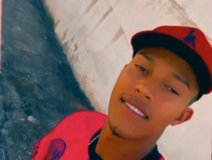 Jovem de 18 anos morre em acidente entre carro e moto em Alto Rio Novo