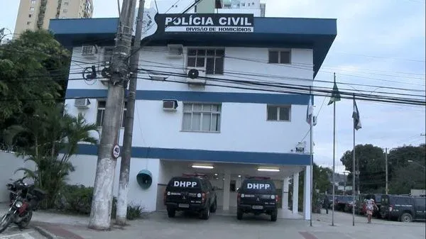Jovem é morto a tiros ao visitar namorada em Santo Antônio, Vitória
