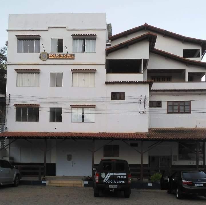 Motorista invade choperia e fere três pessoas em Colatina