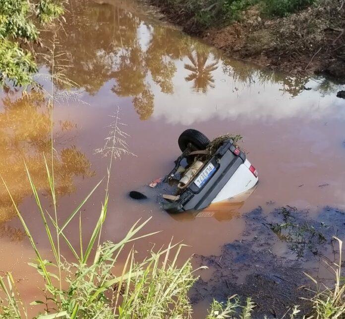 Alunas do Ifes de Nova Venécia morrem após carro capotar e cair em córrego em Jaguaré