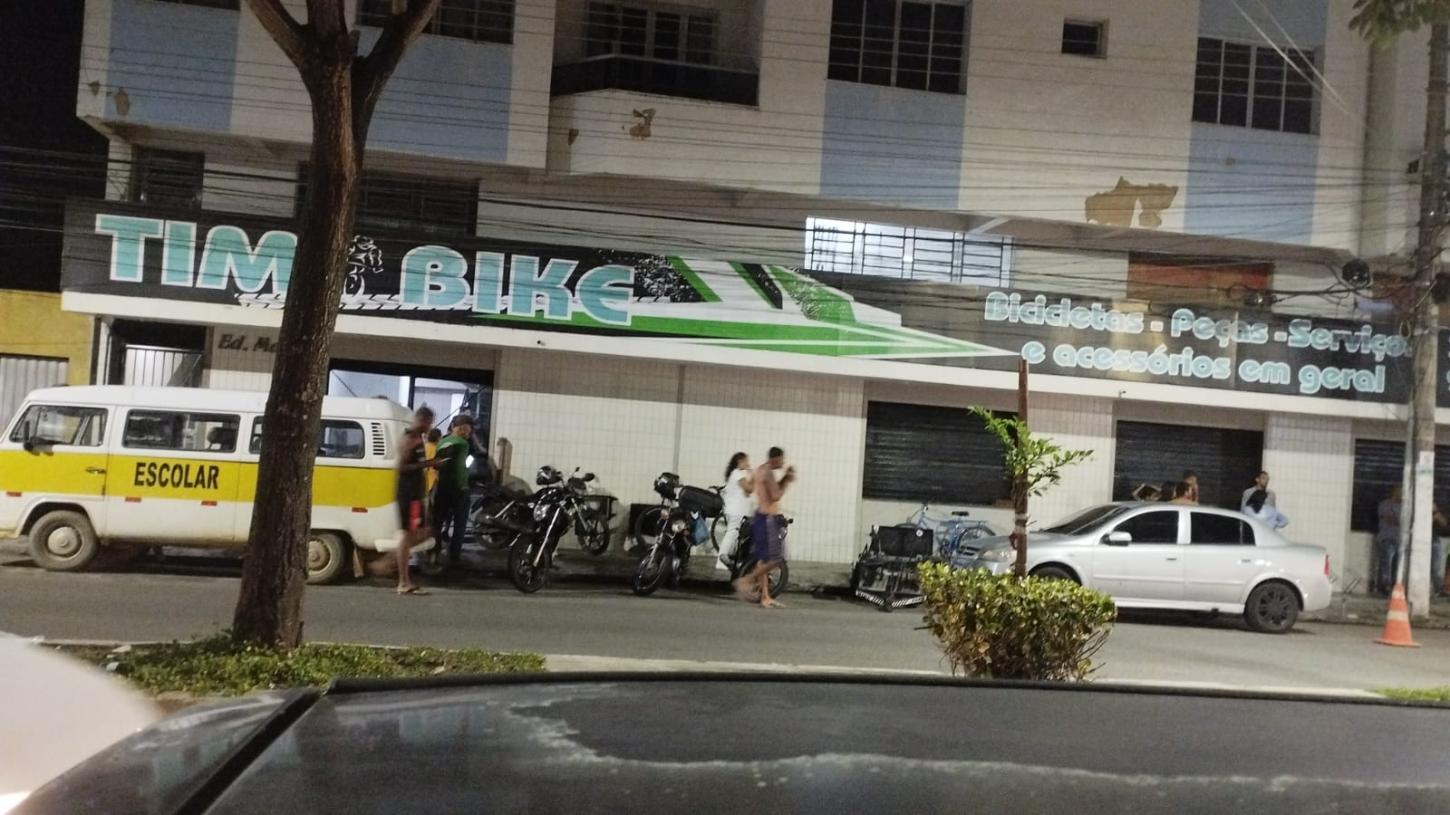 Jovem é assassinado a facadas durante o trabalho em Linhares;