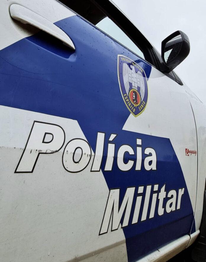 Adolescente é assassinado a tiros no meio da rua em Linhares