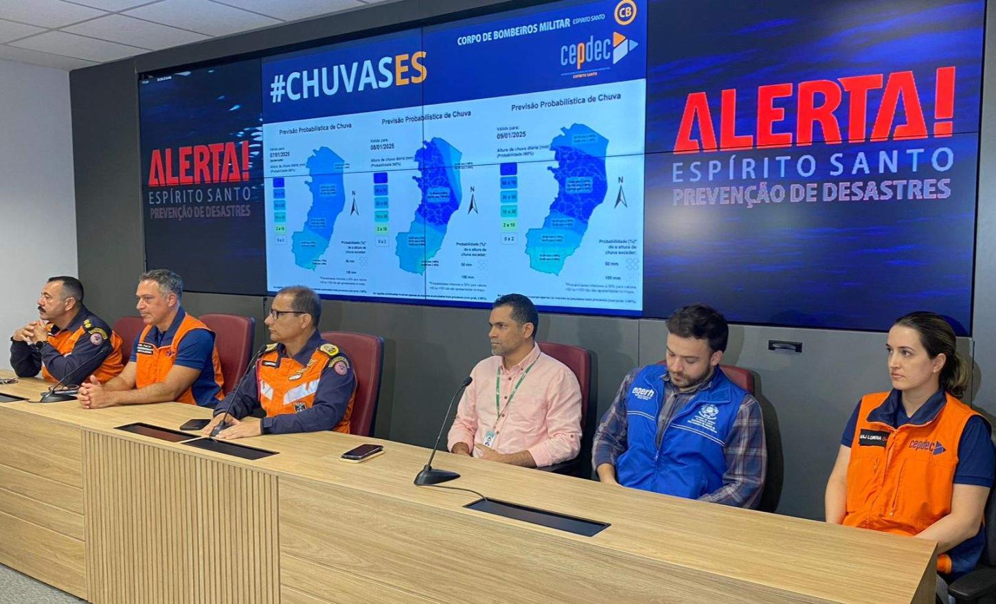 Defesa Civil alerta para chuvas fortes no ES e cheia do Rio Doce