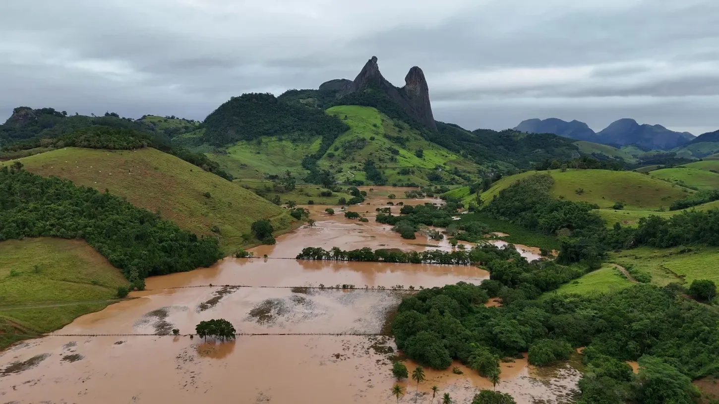 Sobe para 969 o número de desalojados pelas chuvas no ES