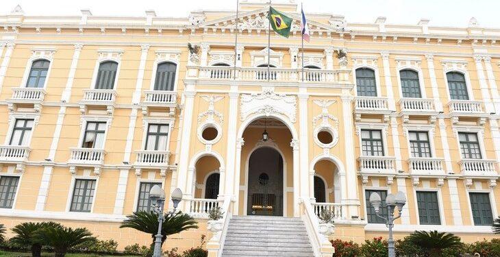 Servidores do ES terão aumento de 4,5% e vale-alimentação de R$ 800