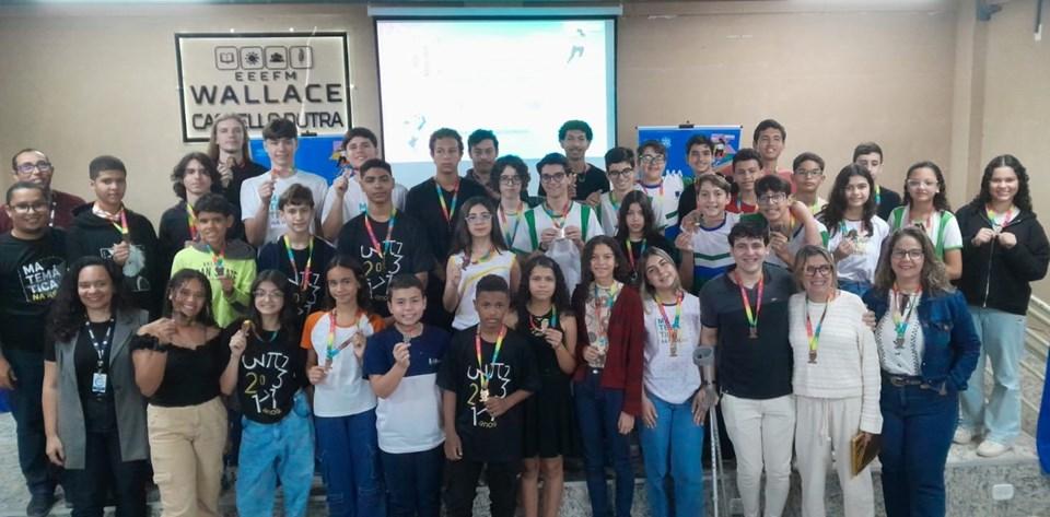Estudantes da regional de São Mateus recebem medalhas da OBMEP