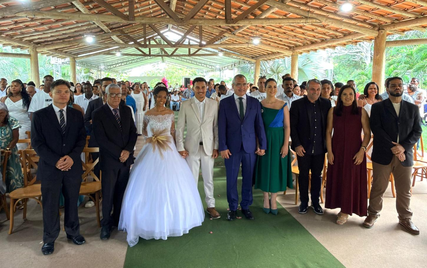 Casamento comunitário reúne 70 casais em São Mateus