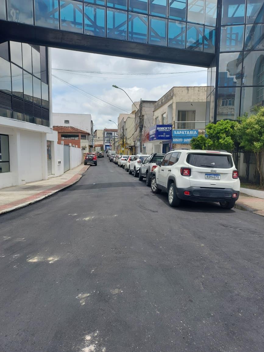 Prefeitura pavimenta ruas e avenidas de São Mateus