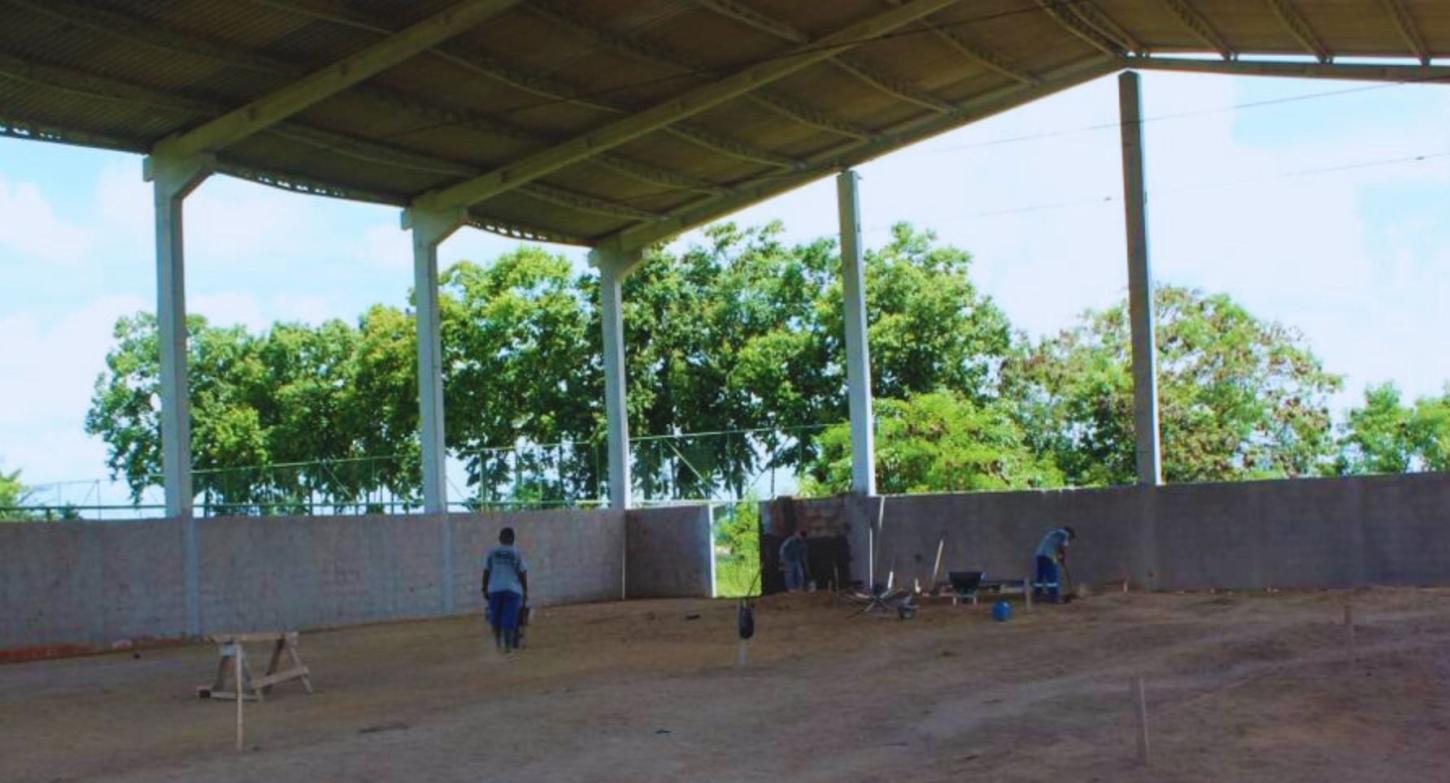 Jaguaré investe em esporte e educação com obras da quadra da Escola Marciano Altoé